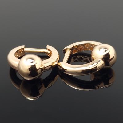 Auksiniai auskarai rinkės