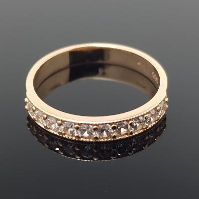 Auksinis žiedas su akutėmis