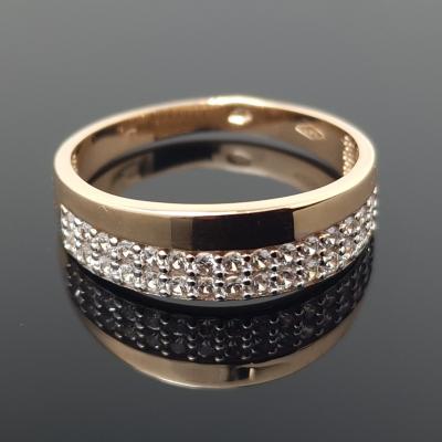 Auksinis žiedas su akutėmis