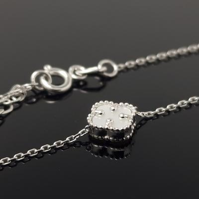 Balto aukso apyrankė su Dobiliuku