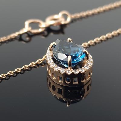 Auksinė grandinėlė su akutėmis