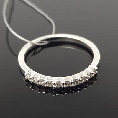 Balto aukso žiedas su briliantais